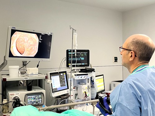 El diagnóstico precoz convierte al cáncer de colon en uno de los más curables, más del 90% de los casos se supera gracias a la detección temprana El diagnóstico precoz convierte al cáncer de colon en uno de los más curables, más del 90% de los casos se supera gracias a la detección temprana